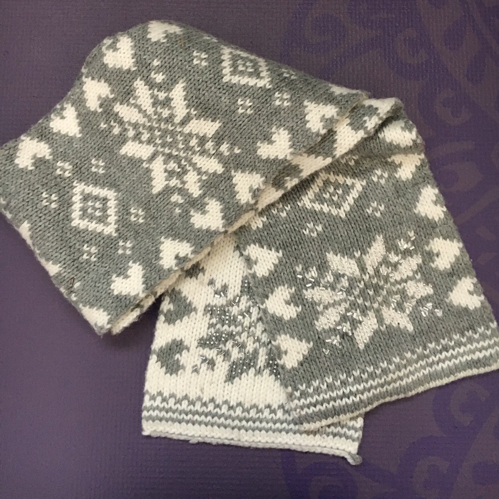 Winter Nordic Snowflake ❄️ Scarf
