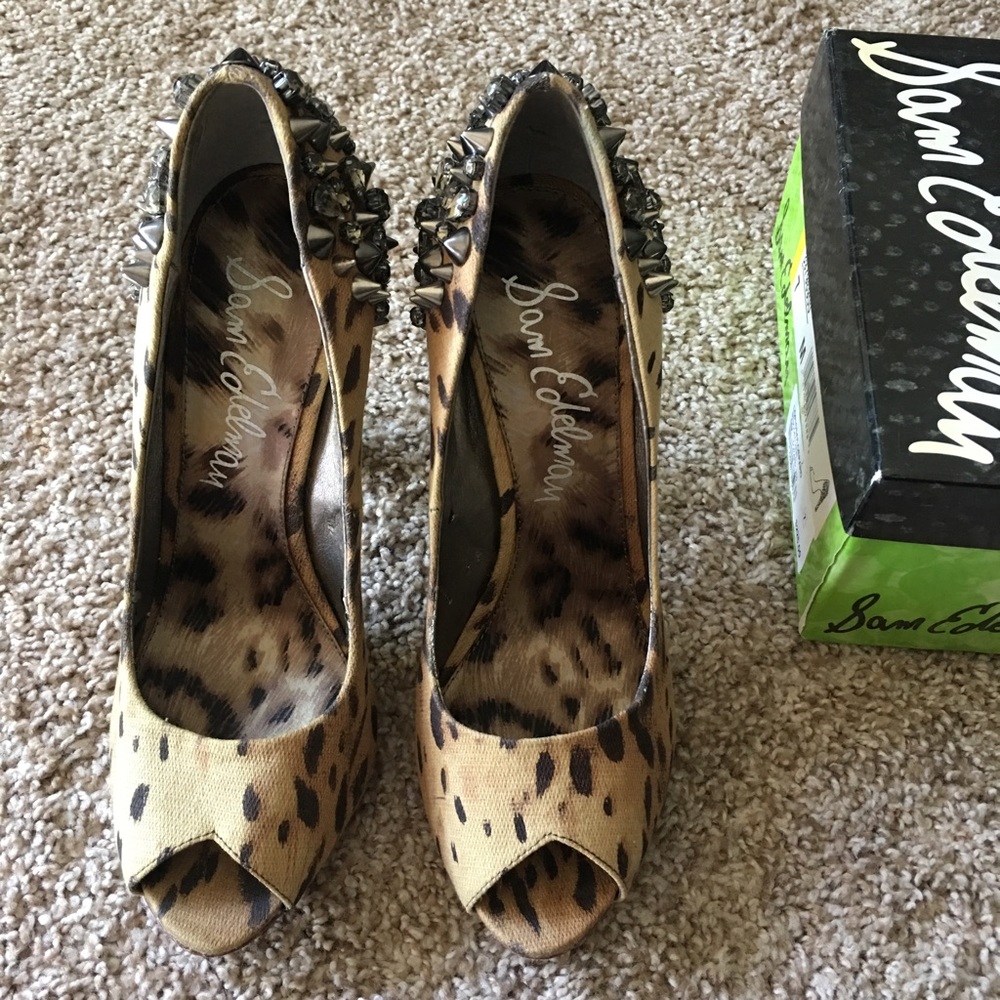 Sam Edelman Lorissa Leopard Heels