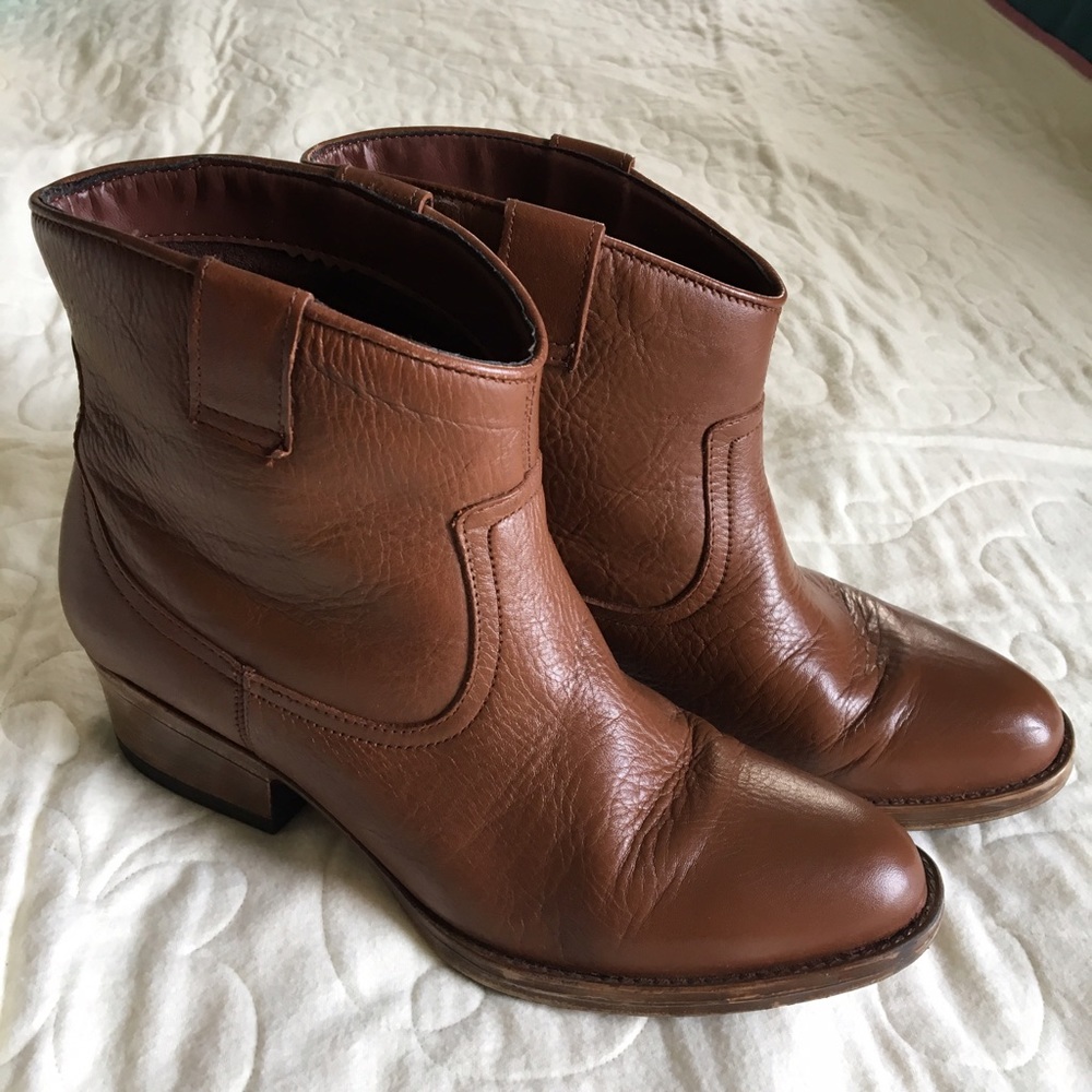 Kenneth Cole Hot Step Brown Leather Booties