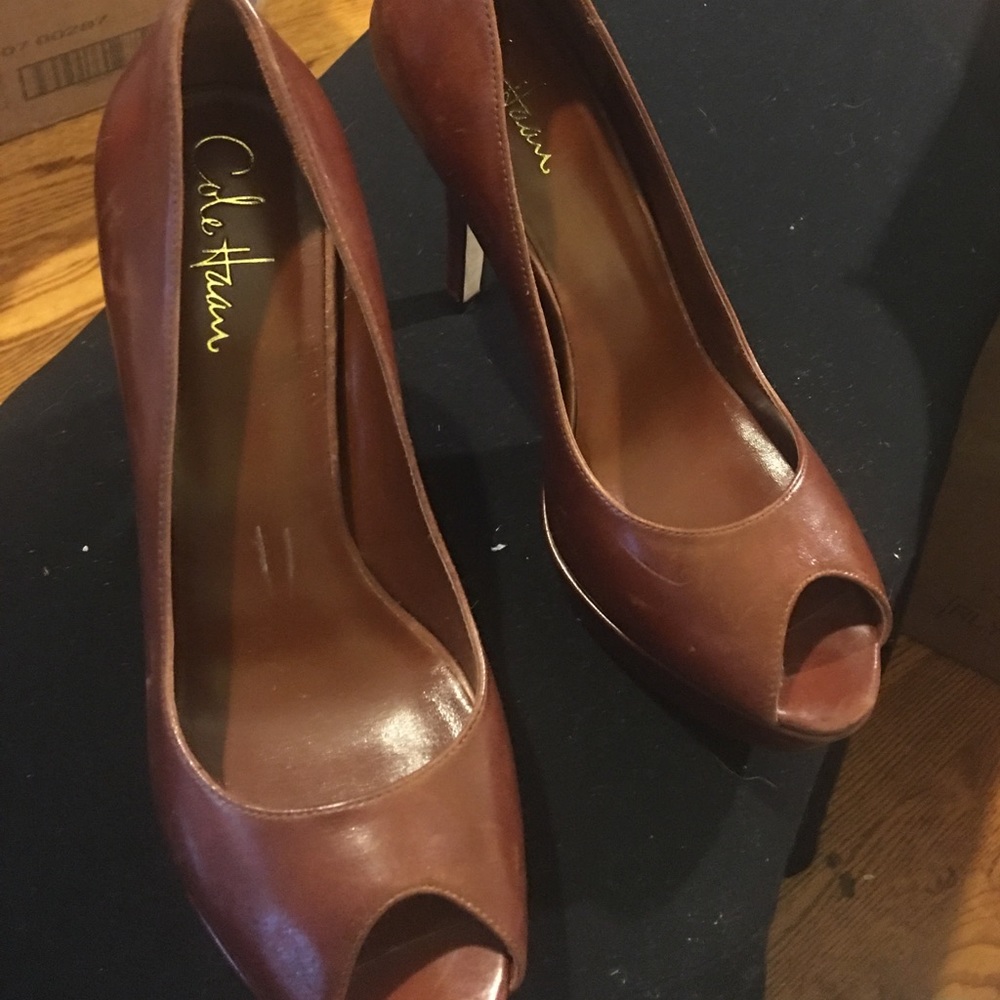 Cole Haan brown leather Nike Air peep toe heels