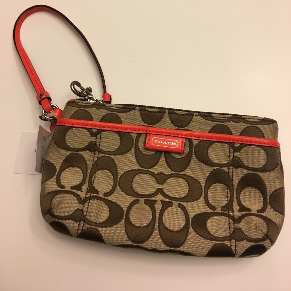 Coach Medium Wristlet NWT
