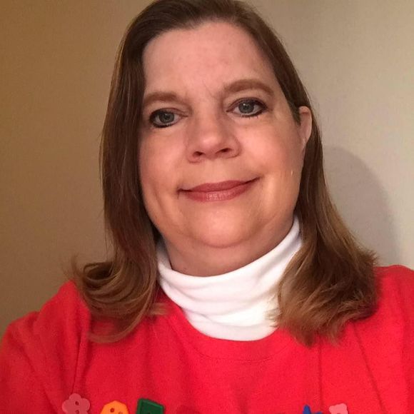 Meet your Posher, Lynda - Picture 3 of 3