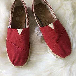 TOMS shoes
