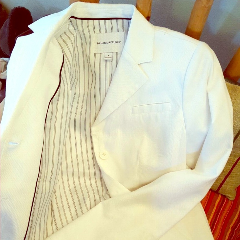 NEW Banana Republic white blazer