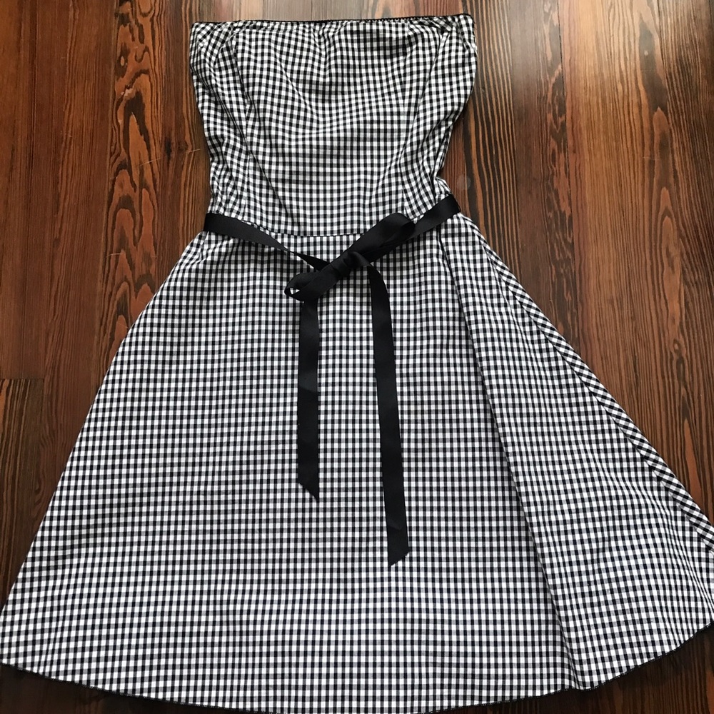 forever 21 gingham strapless dress, size small