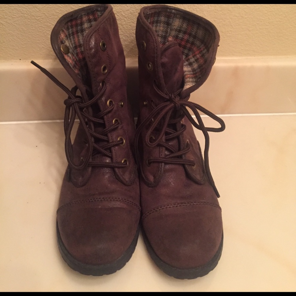 Brown boots
