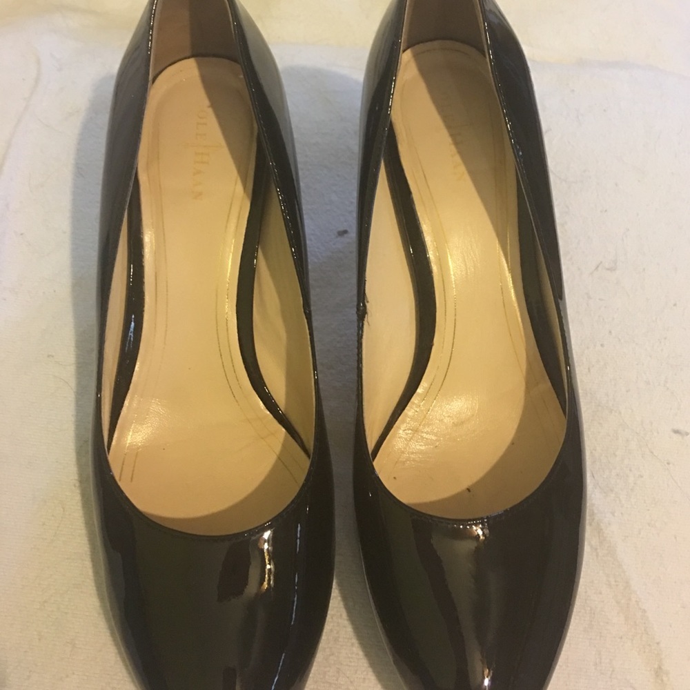 Cole Haan black pumps Nike Air size 9B