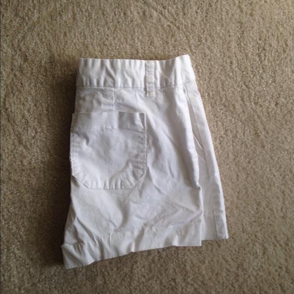Calvin Klein white shorts sz 4 - Picture 1 of 3