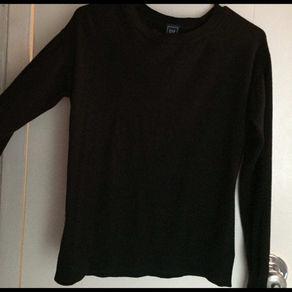 Gap black sweater