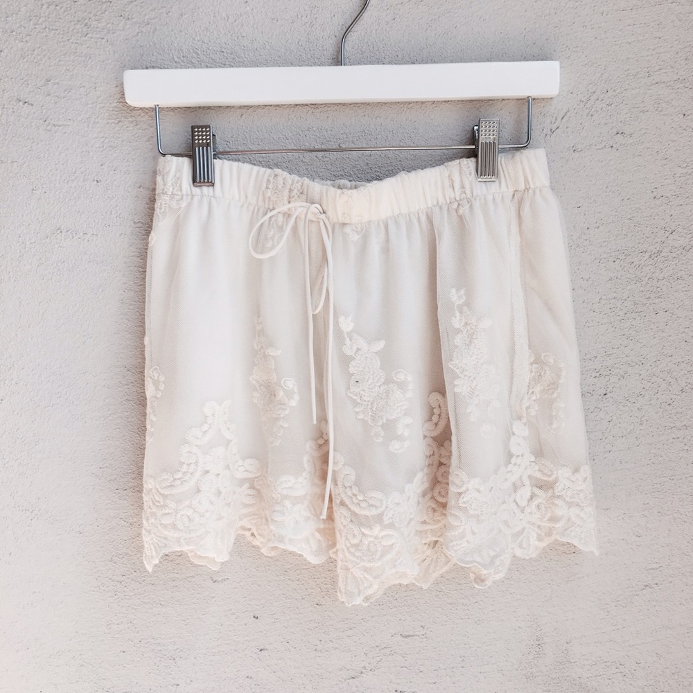 Band of Gypsies Lace Short (part of set)