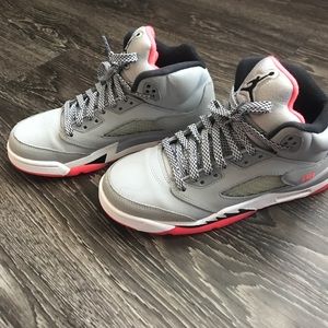 ❗️SALE ONE ONLY ❗️Jordan 5 retro. Size 7Y or W 8.5