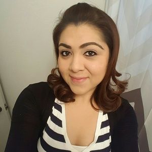 Meet your Posher, Christina