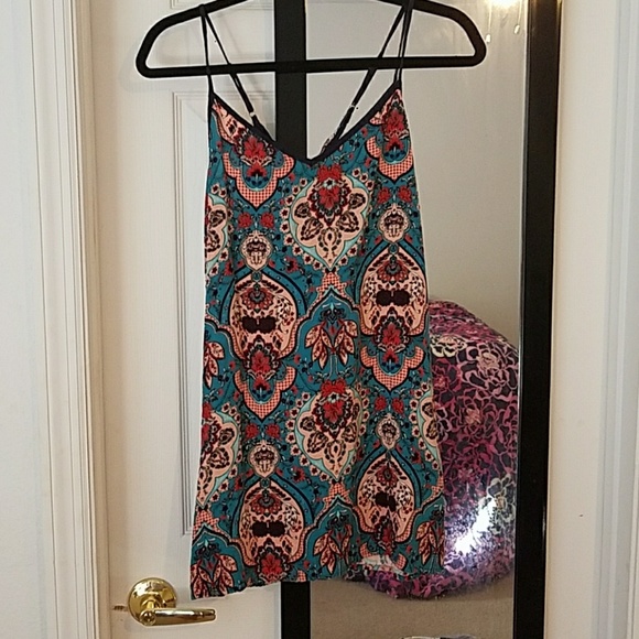 Patterned strappy dress - Picture 1 of 3