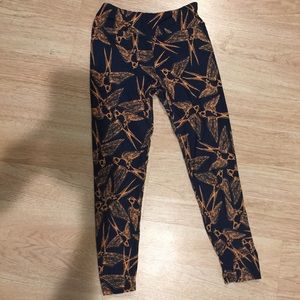 Lula Roe Leggings Hummingbird Print