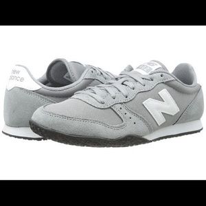 New Balance 402 - grey / white