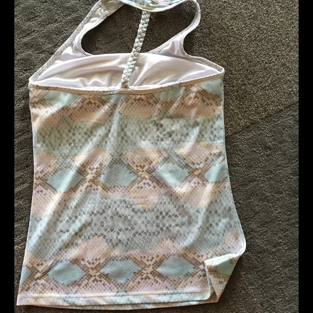 Onzie yoga top ❌sold❌ - Picture 2 of 3