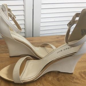 Madden Girl Wedges
