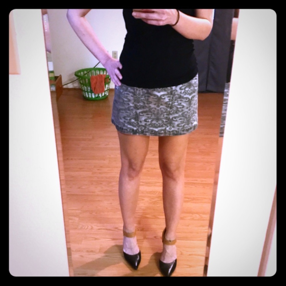 Express mini skirt