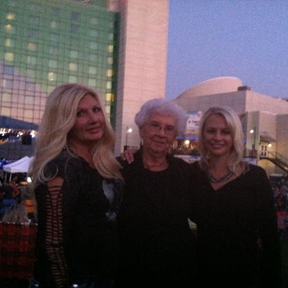 Meet your Posher, Lee