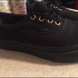 Never worn black vans