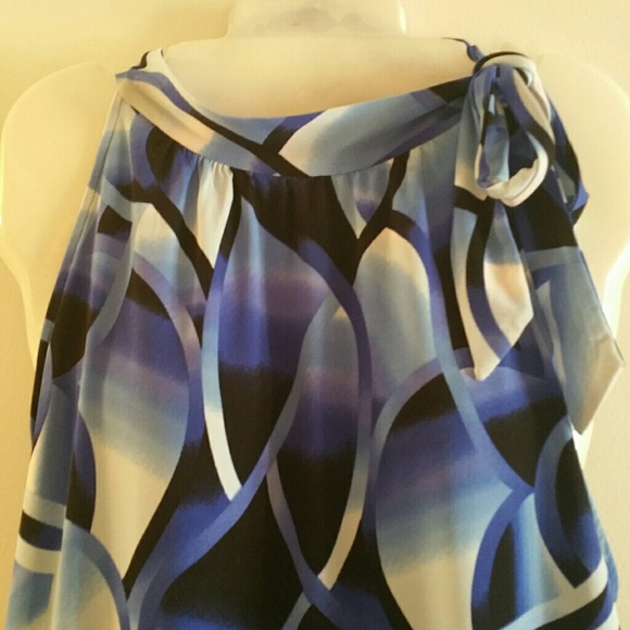 🚫SOLD🚫👗Style & Co. Strikingly bold top - Picture 4 of 8