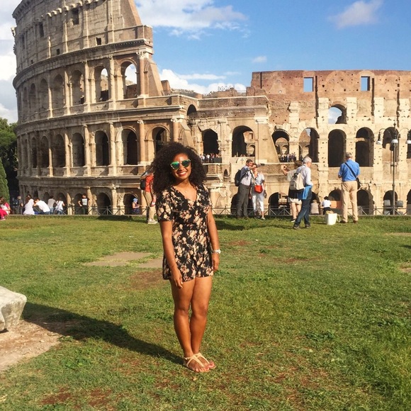 Meet your Posher, Jocelyn - Picture 3 of 5