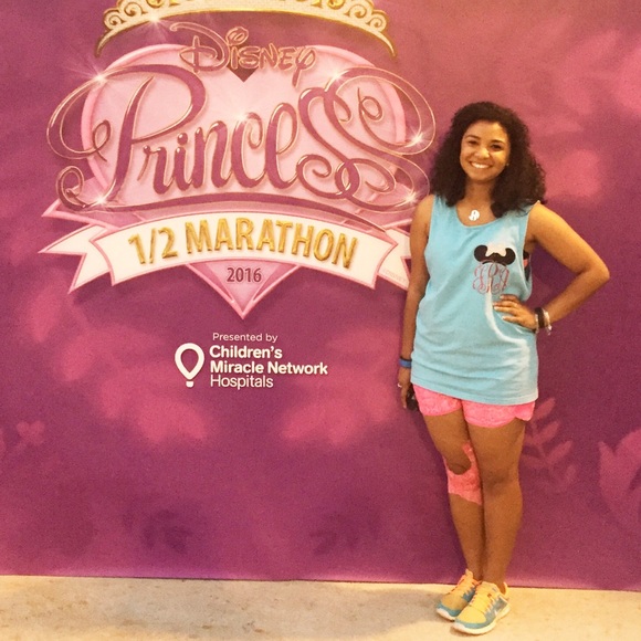 Meet your Posher, Jocelyn - Picture 5 of 5