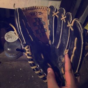 Baseball glove