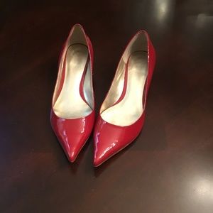 Nine West patent leather red kitten heel shoe