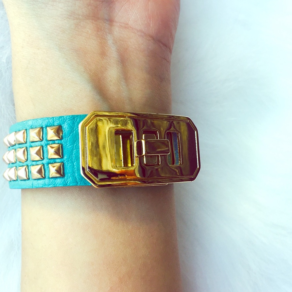 πHPπ Natasha Blue Leather Studded Bracelet NWOT - Picture 3 of 5