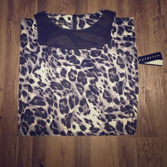 🆕Black Patterned Dress 🖤 - Picture 3 of 4