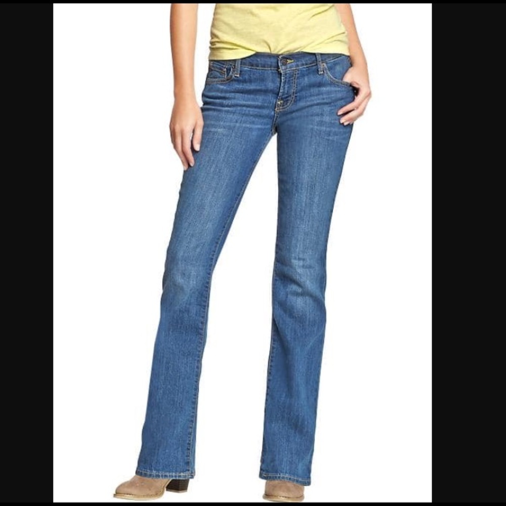 Old navy 4 long 'the flirt' jeans! Almost new !