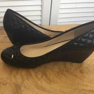 Black Wedges