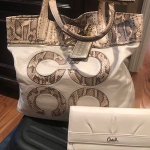 Coach Handbag With Matching Wallet