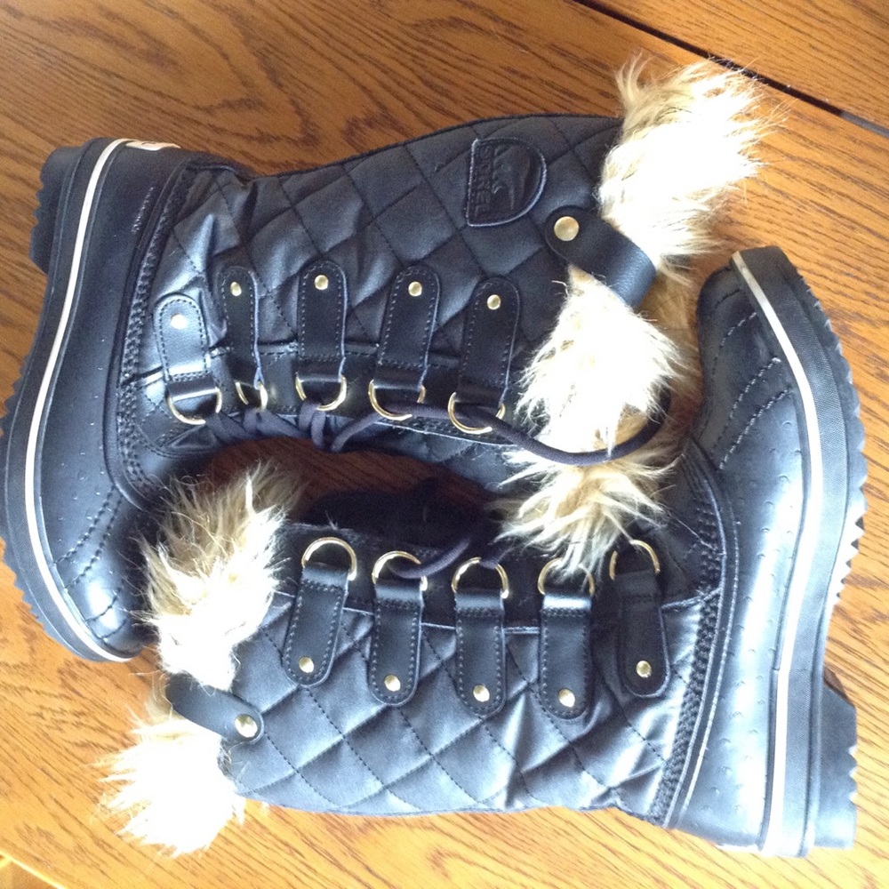 Sorel snow boots-  water proof 💦❄️ NEW