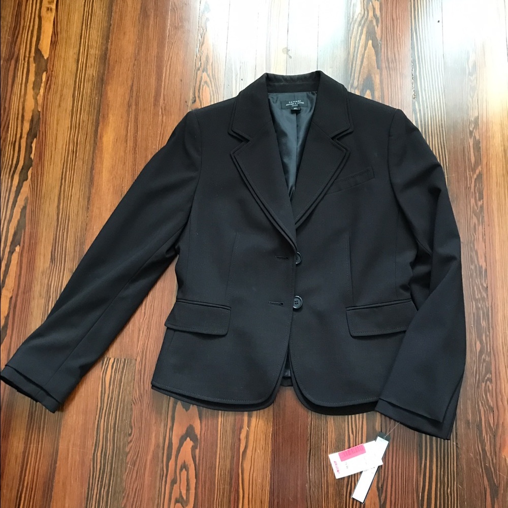 Tahari Black blazer - NWT size 6P