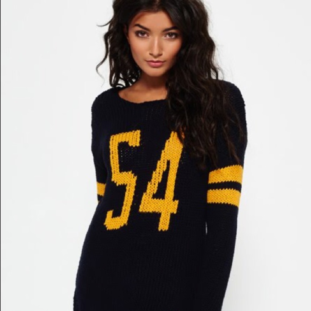 Women's Superdry Sweater Sz. Medium