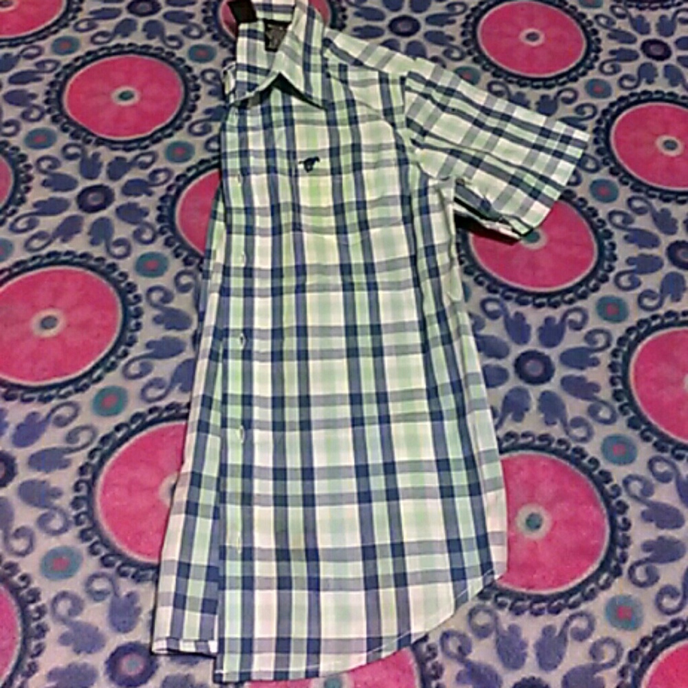 Button down shirt - Picture 2 of 3