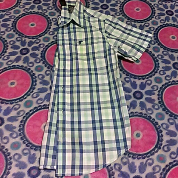 Button down shirt - Picture 2 of 3