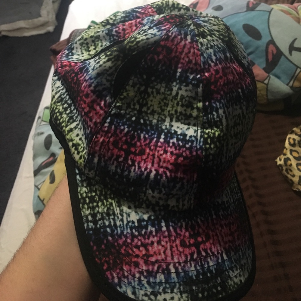 ❤️💛💚💙💜🖤💖Colorful hat