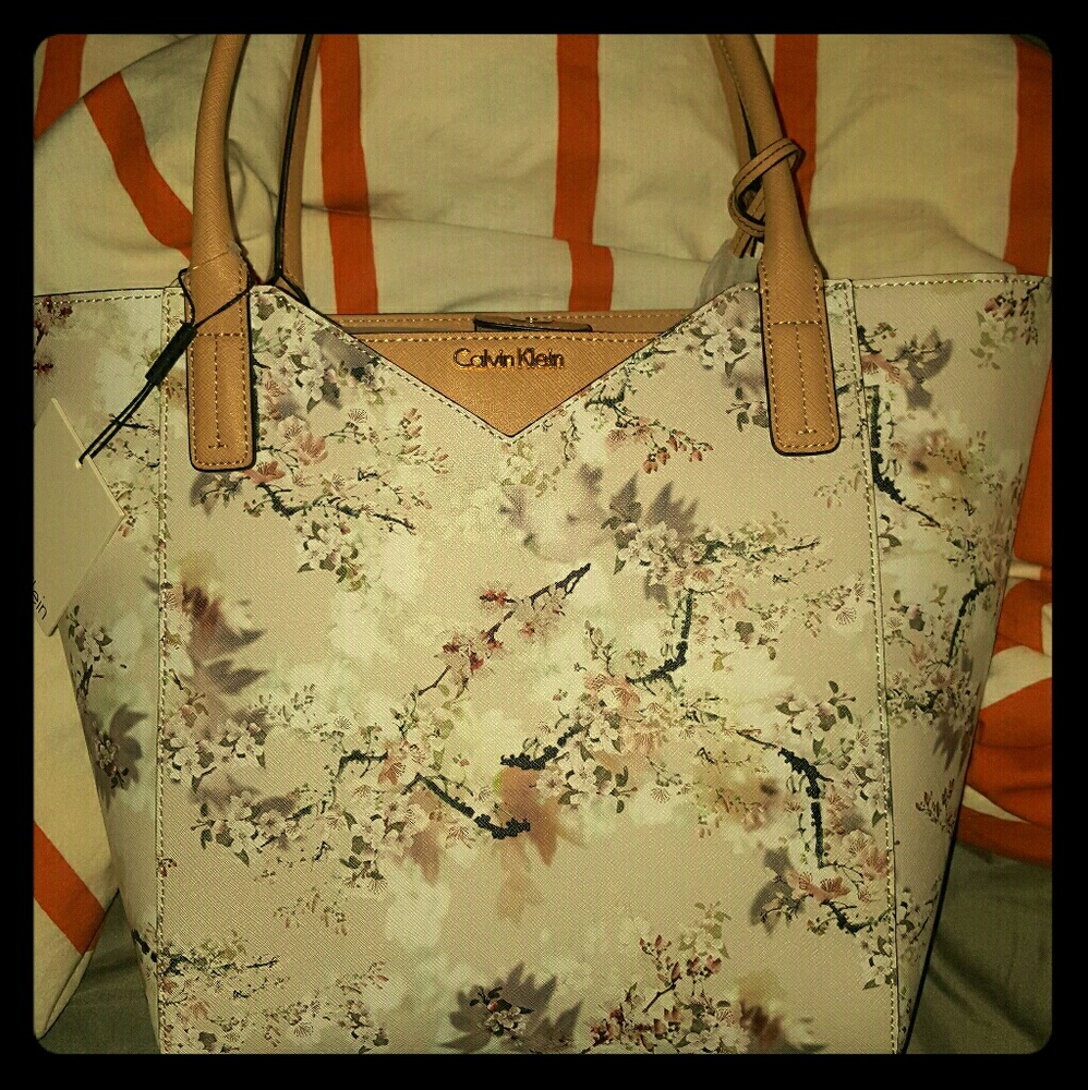 NEW Calvin Klein Saffiano Blossom Print Handbag