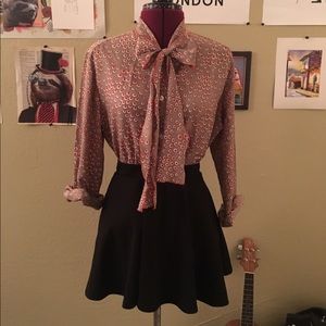 🎉WEEKEND SALE🎉 Vintage Tan Blouse