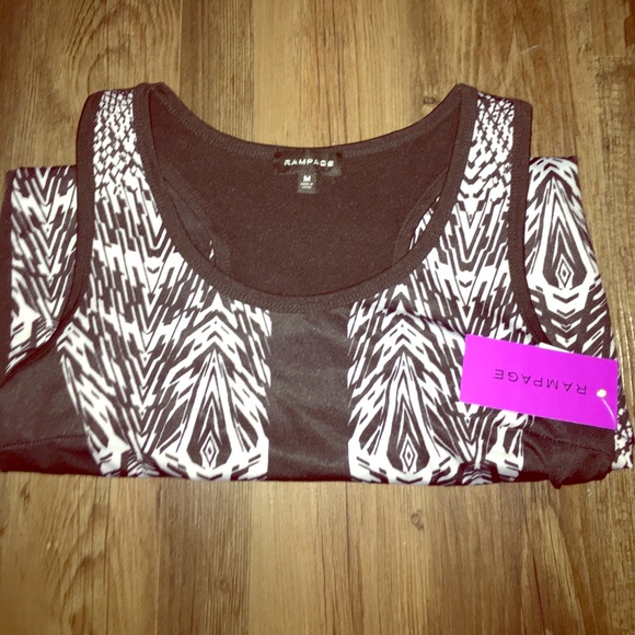 🆕Cute Black&White Patterned Dress - Picture 4 of 4