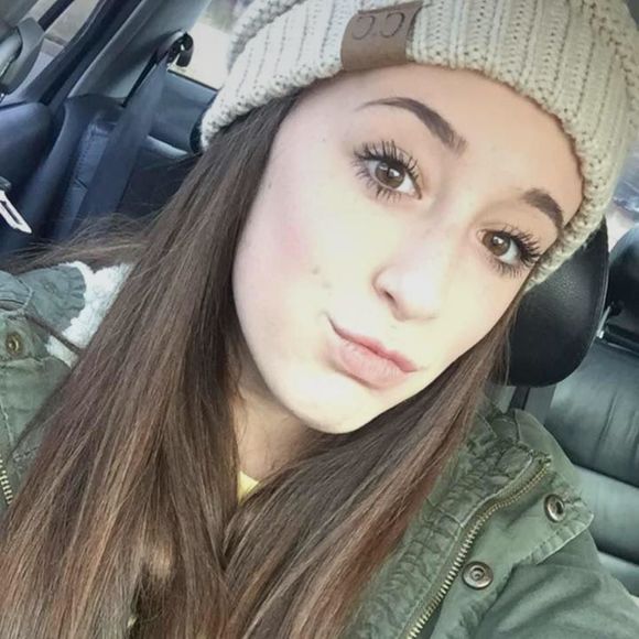 Meet your Posher, Katelyn - Picture 1 of 1