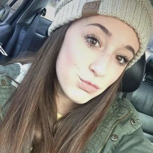 Meet your Posher, Katelyn