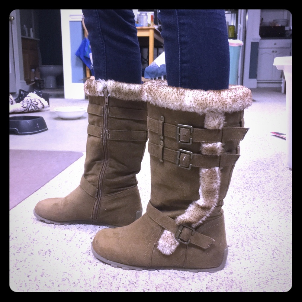 Suede Mid-Calf Fur-Lined Boots with Buckles