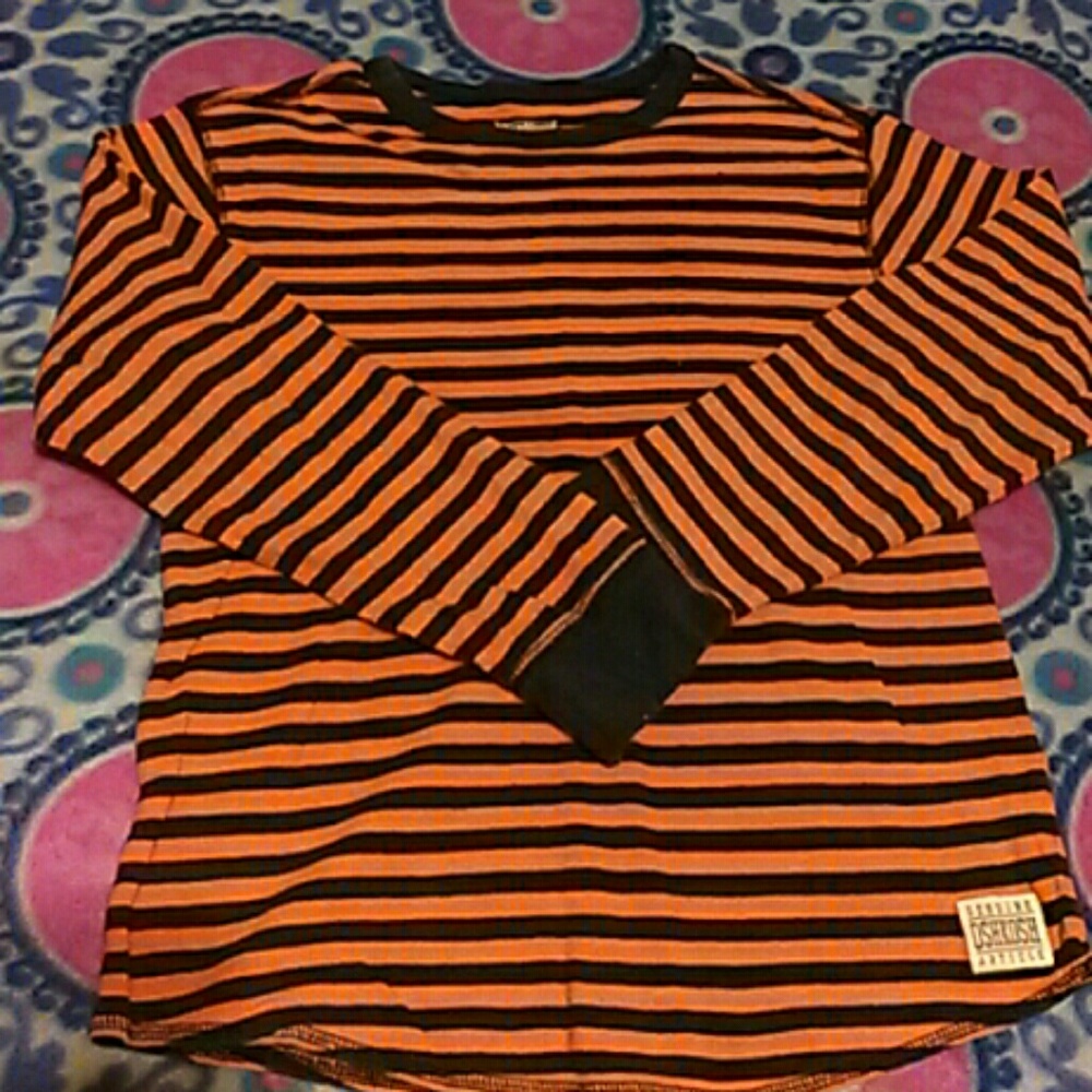 Oshkosh Henley