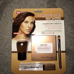 Magic Minerals Bronzer by Jerome Alexander