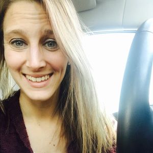 Meet your Posher, Megan