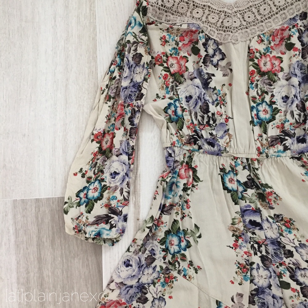 Phanuel boho floral cold shoulder romper - Picture 2 of 4